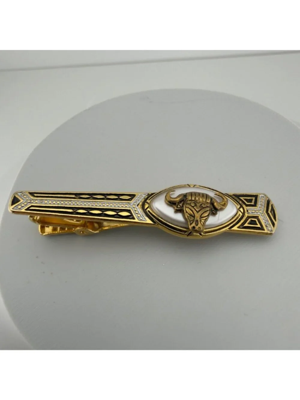 Vintage Mother of Pearl Rams Head Damascene Cufflinks Tie Bar Set Gold Tone